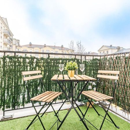 Mindset For 7 - Fairytale Factory Apartment Bussy-Saint-Georges Exterior foto