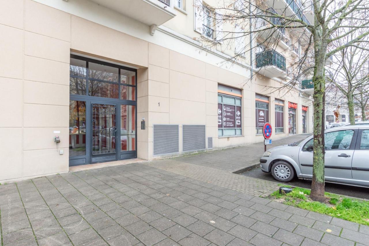 Mindset For 7 - Fairytale Factory Apartment Bussy-Saint-Georges Exterior foto